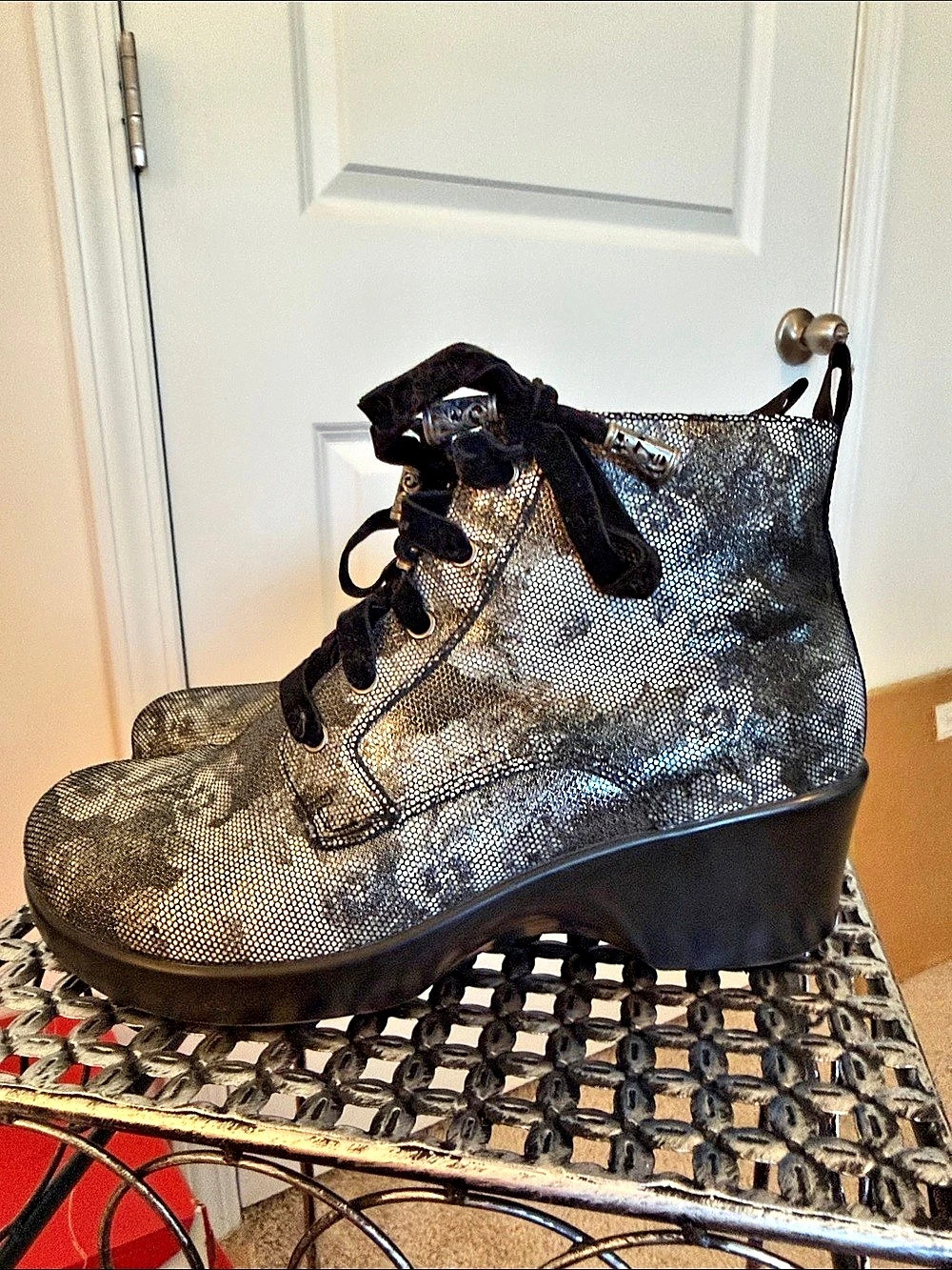 Alegria eliza elegance Print Platform Ankle Boots